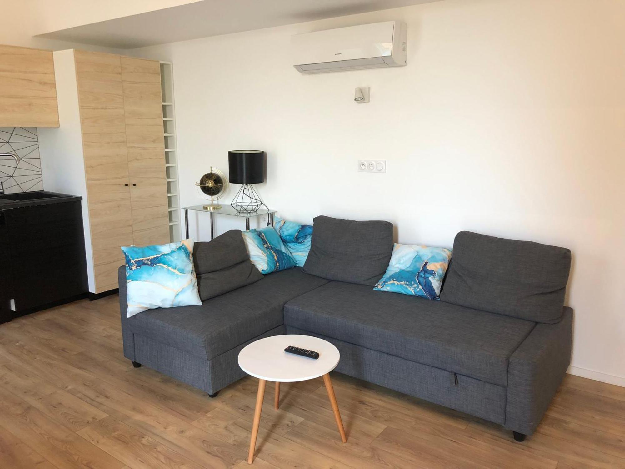 شقة Duplex Jaden - 3 Pieces Climatise 80M2 Villeveyrac المظهر الخارجي الصورة